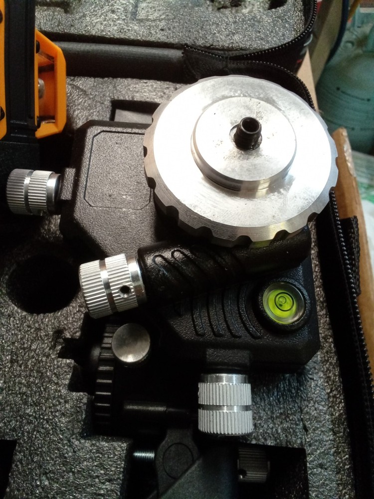 LLX-360-01 16-Line Light Self Leveling Laser Level