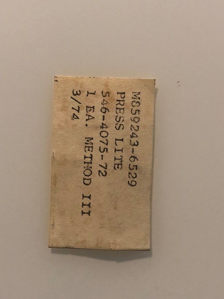 MARCO-OAK PRESS LITE  SPDT MOMENTARY LIGHTED PUSH BUTTON SWITCH