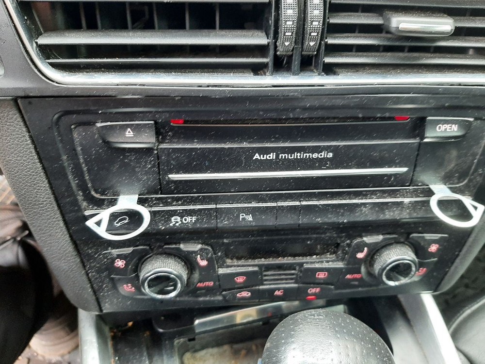 Q5 AUDI 2012 Air Shutter 1071381