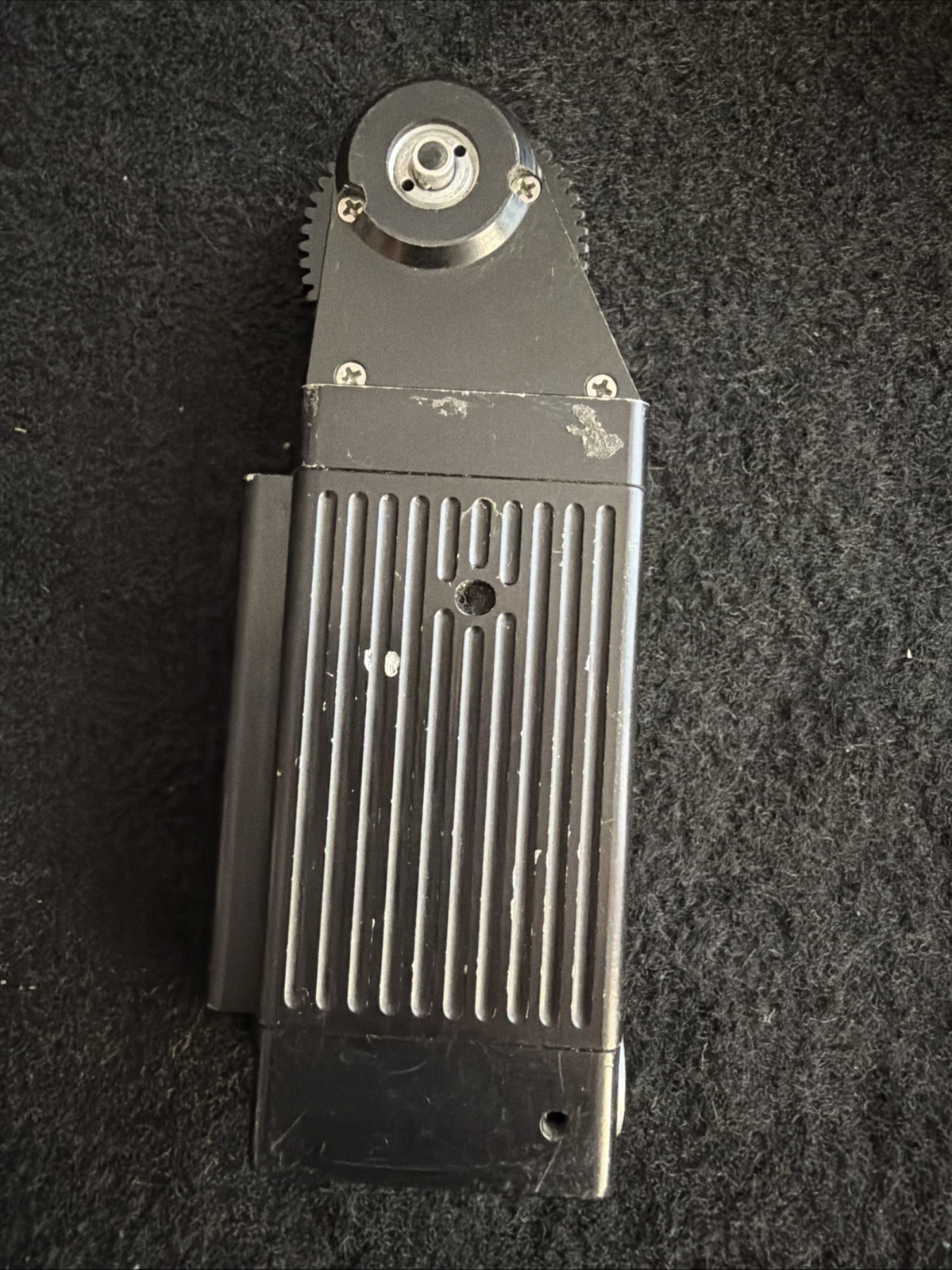 Heden M28VP-20594 Vertical High Torque Film Camera Follow Focus Lens Motor