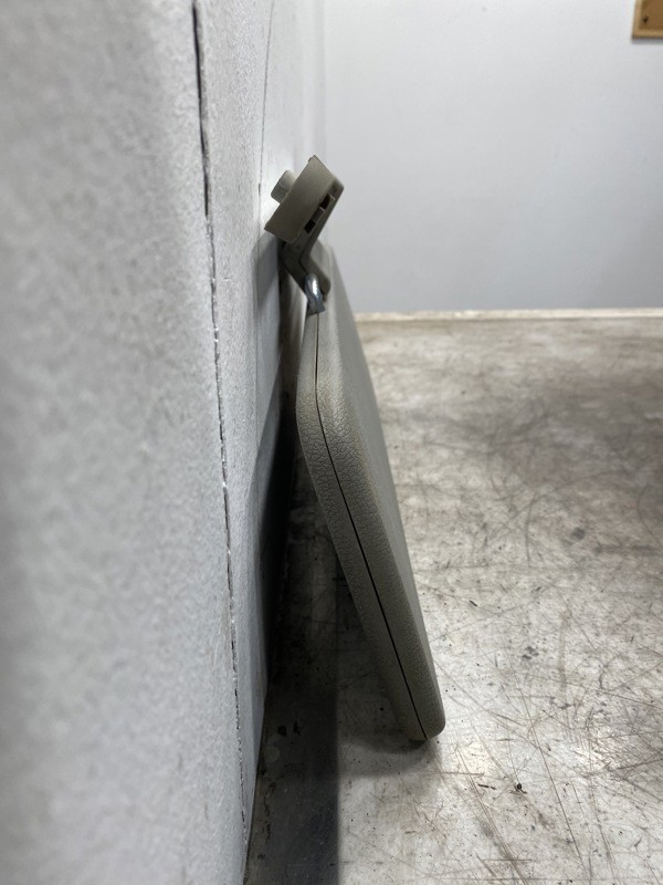 Volvo VNR Visor (654-10875)