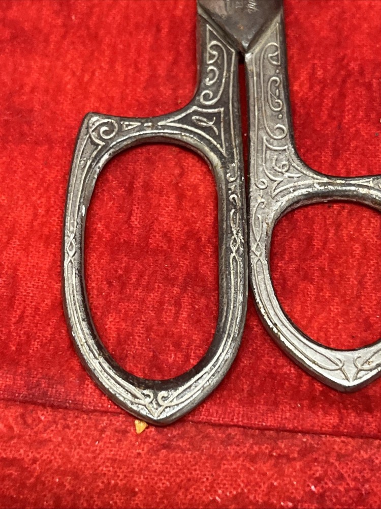 VINTAGE Evershark SCISSORS SHEARS ORNATE DESIGN (p2)