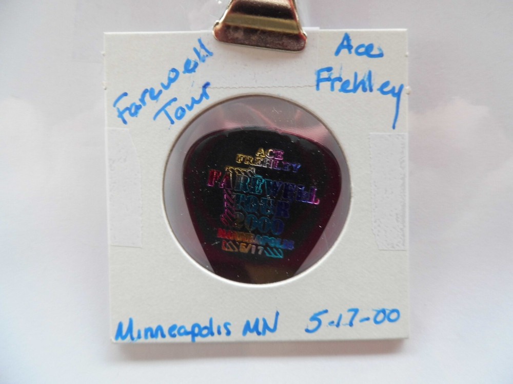 KISS ACE FREHLEY 5/17/00 GUITAR PICK~READ DESCRIPTION #5/4