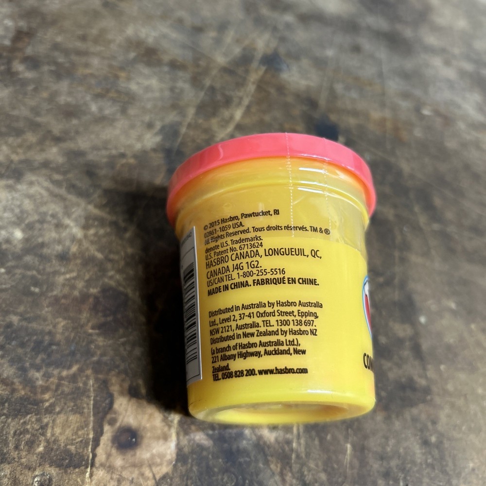 Play-Doh - Single Can Modeling Compound, 3 Oz can-NEW - Red