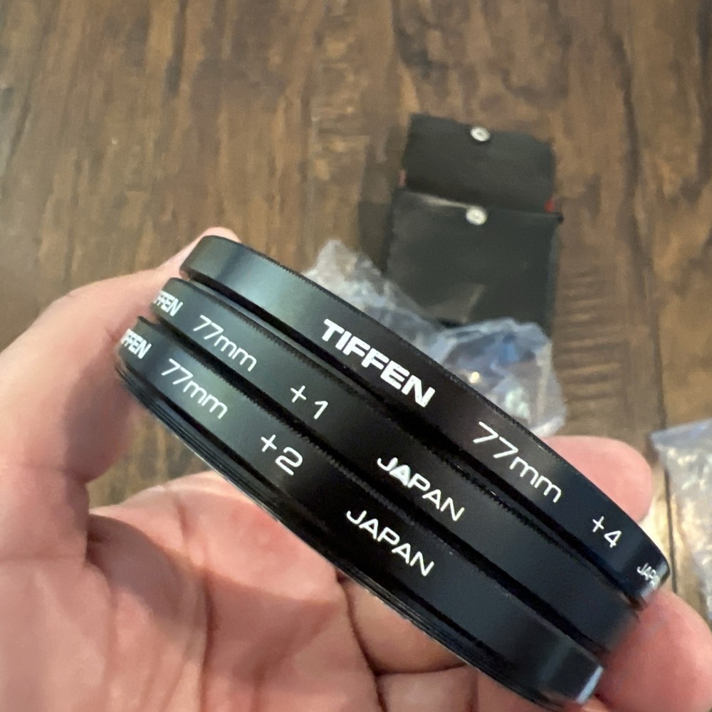 Tiffen Close-Up Camera Lens Set 72mm +1 +2 +4 With Case Diopters Decrease