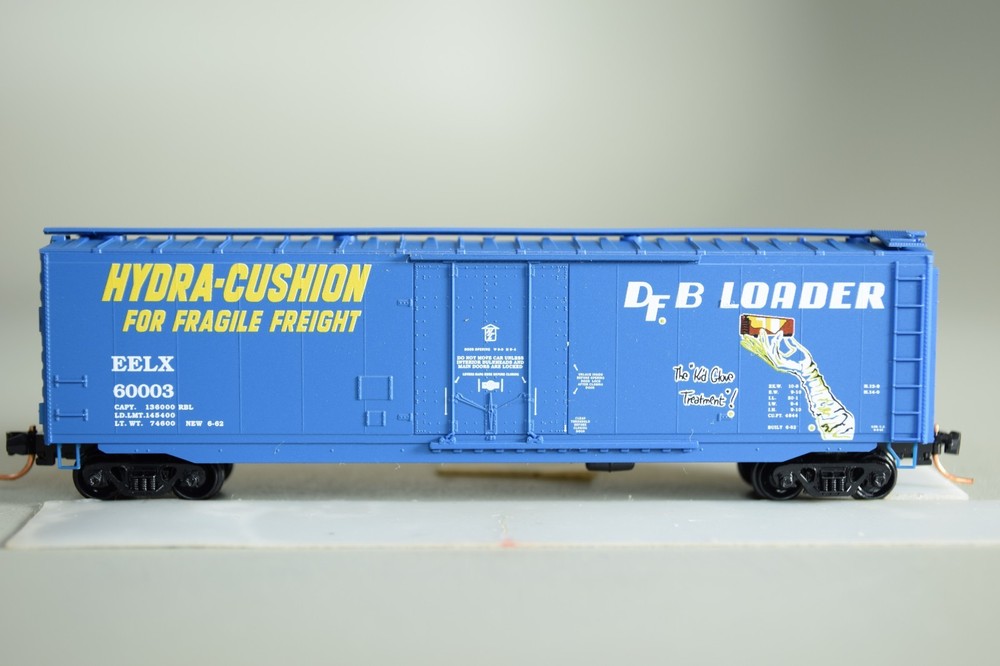 8403 Micro Trains 50' BOX car EELX EVANS DFB LOADS