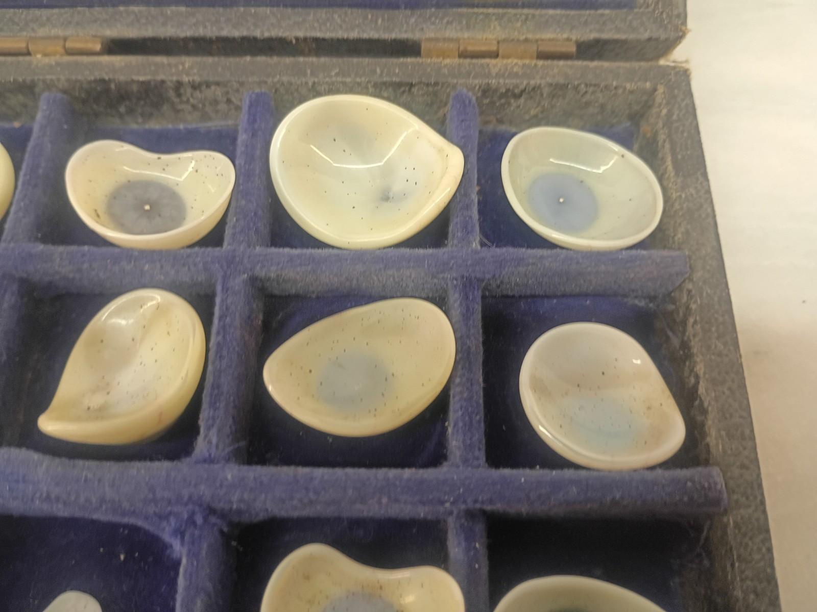 Antique Sample Of Prosthetic Hand Blown Glass Eyes Eyeballs Unknown Orgin READ