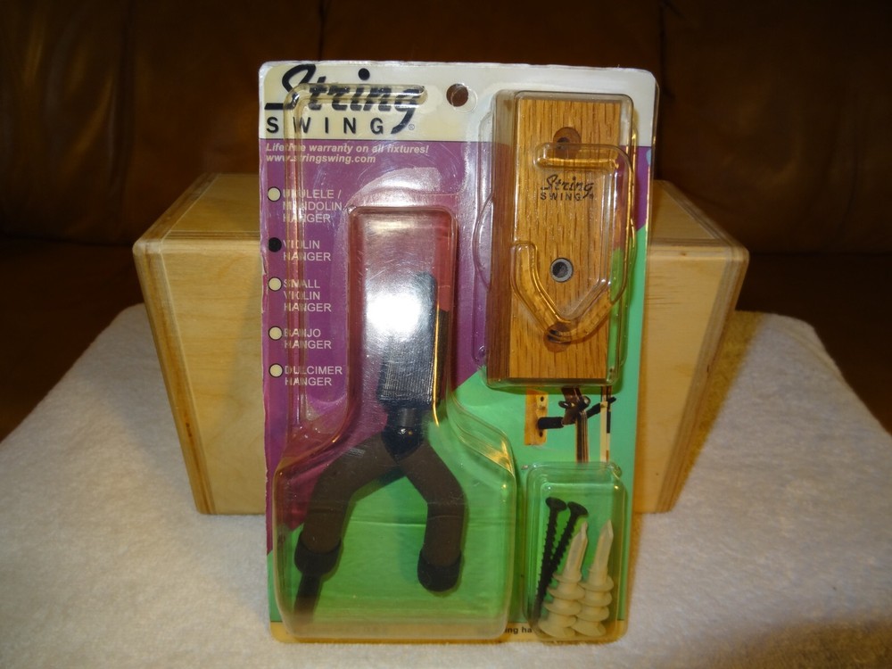String Swing CC01V Hardwood Wall Mount Violin Hanger