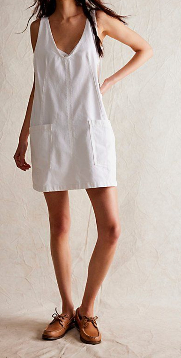 FREE PEOPLE WE THE FREE WHITE HIGH ROLLER DENIM OVERALL SKIRTALL MINI DRESS SZ S