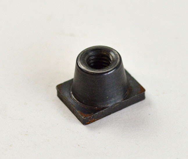 Uncle Mike's QD 10-32 Nut (5432)