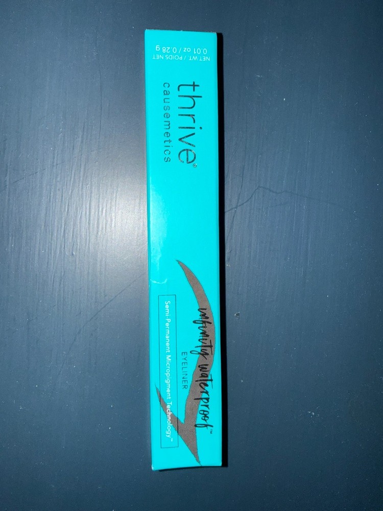 Thrive Infitinity Waterproof Eyeliner Lauren Black Matte