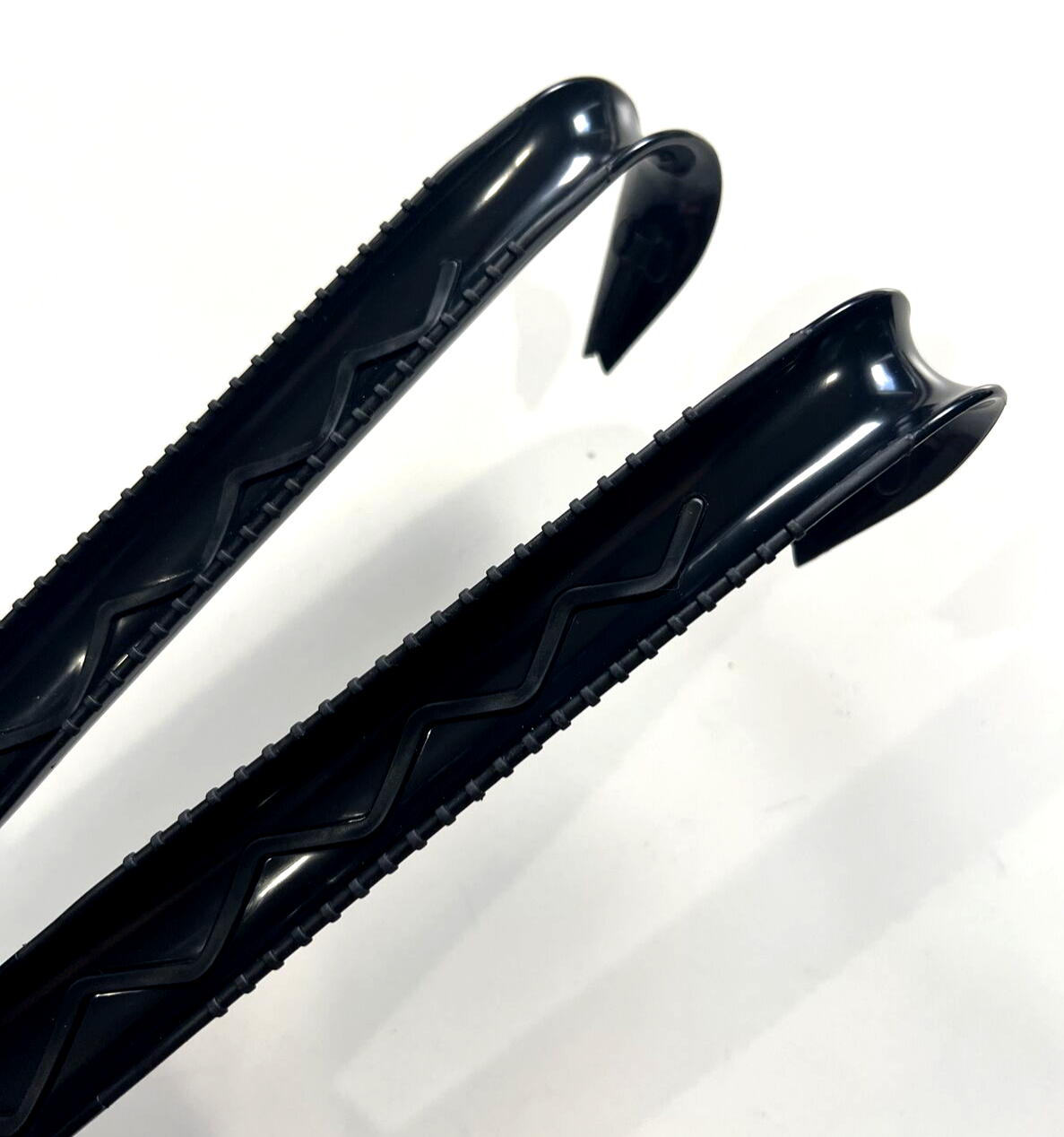 2 NEW Pack IKEA Like Style LONG HANDLE BLACK SHOE HORNS Rubberized Handle