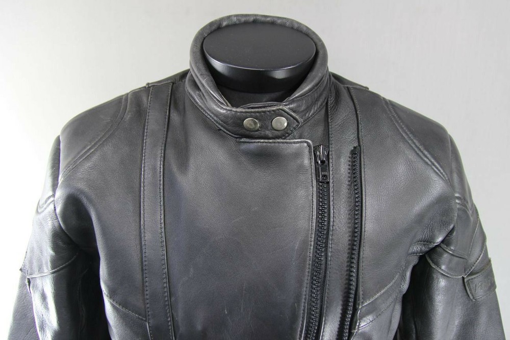 AKITO RAPIDE BLACK LEATHER BIKER JACKET WITH REMOVABLE BACK PROTECTOR, SIZE 16