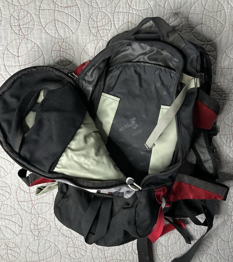Camelbak Snobound Hydration Backpack (No bladder) For Skiing & Snowboarding