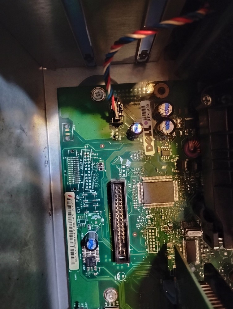 Dell Dimension e520 Vintage Desktop Windows XP
