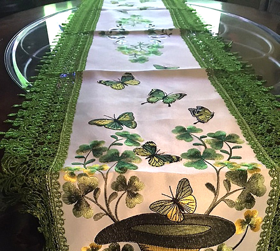 St Patrick's day Table Runner Leprechaun Hat Lucky Shamrock Runner Embroider 69"
