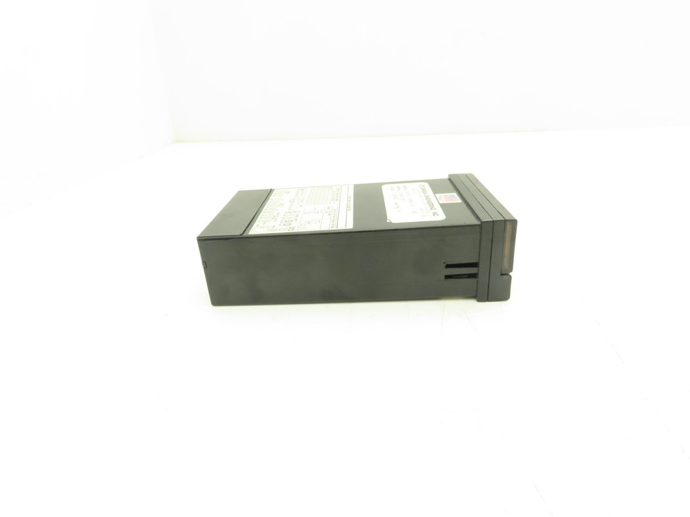 Omega Engineering DP25-VRMS-AR Process True RMS Voltmeter 115VAC 2 Relay