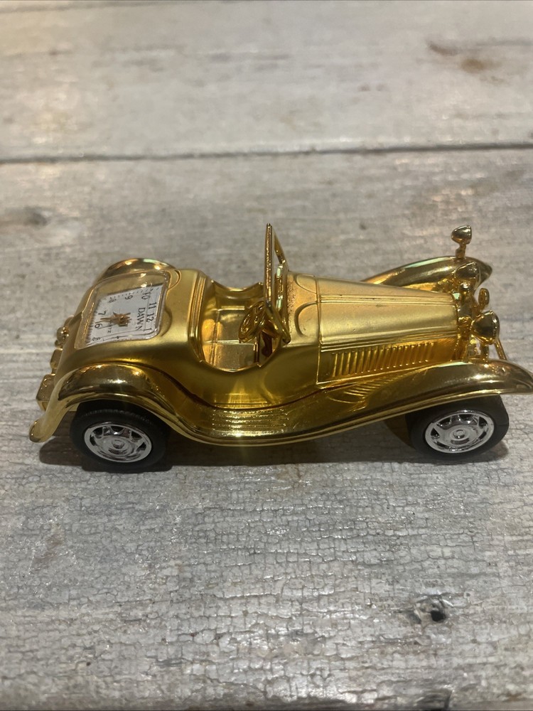 Dawn Miniature Classic Car Clock