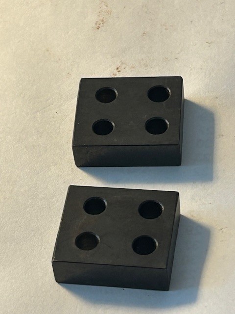 561126 Spacer