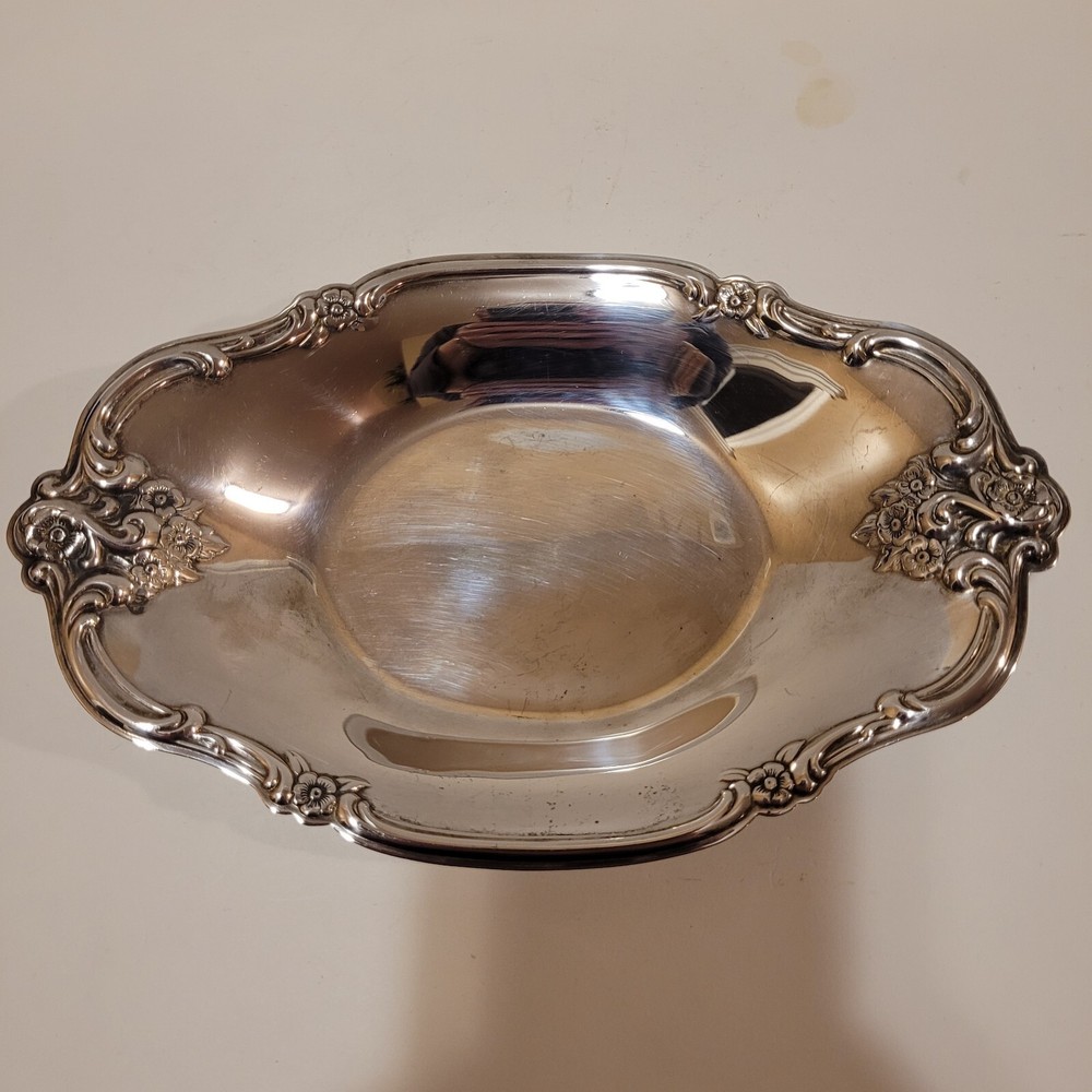 Vintage MCM Silver Oval Scalloped Plate Dish International Silver 8¾"