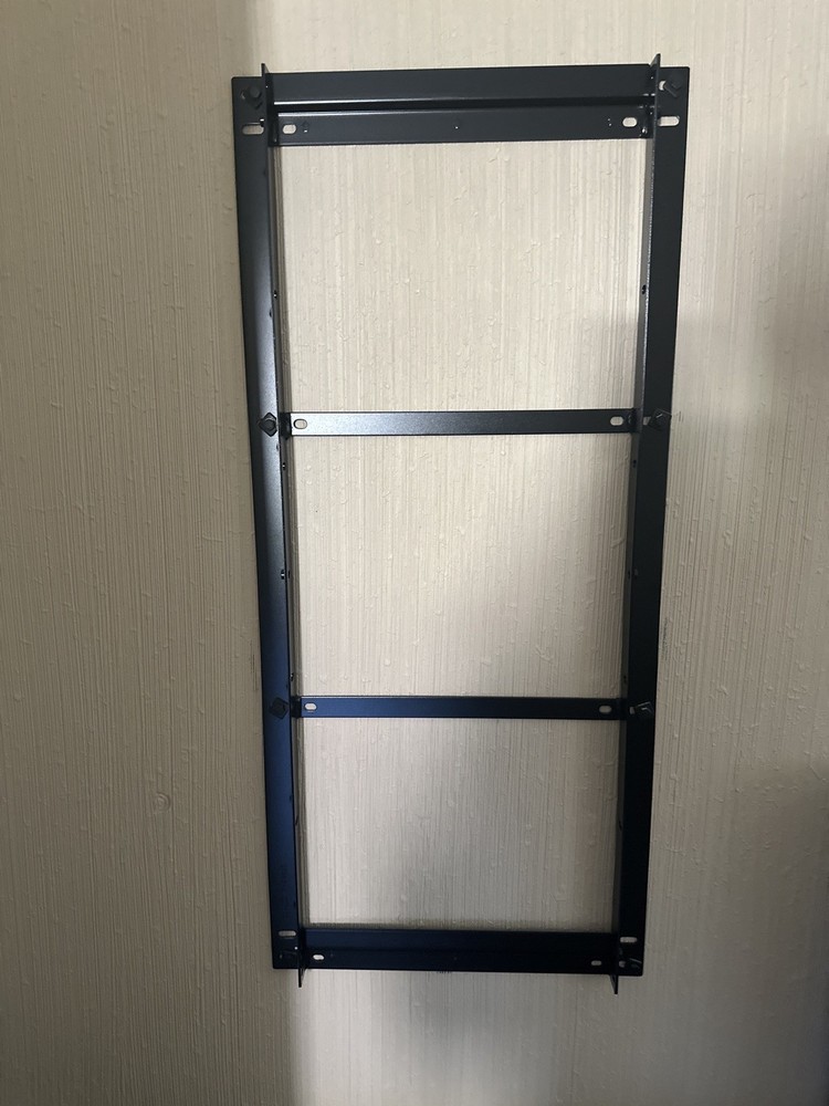 Tonal wall mount bracket