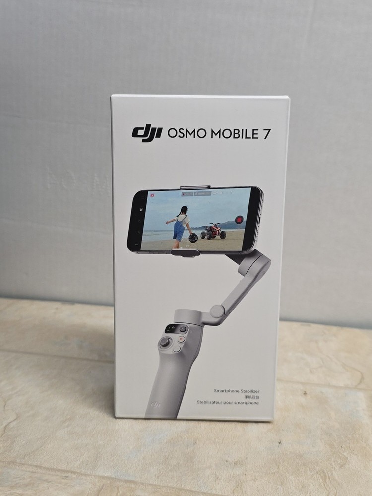 DJI Osmo Mobile 7 Smartphone 3-Axis Gimbal Stabilizer - Gray