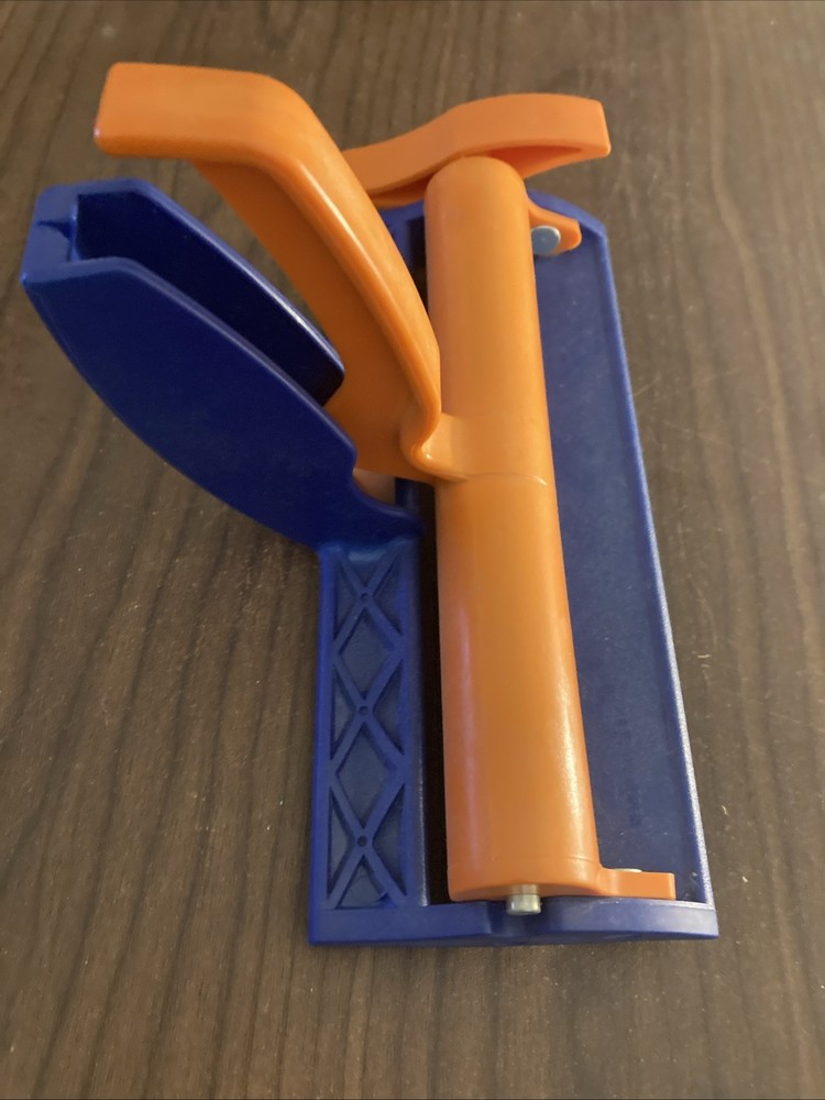 Fiskars Paper Crimper Tool roller