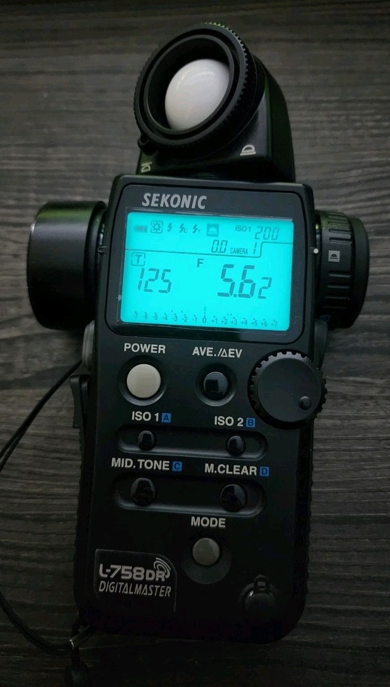 Sekonic L-758DR Digital Master Light Meter Exposure Profiling Wireless Trigger
