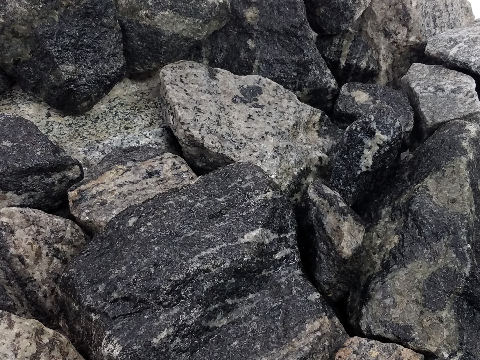 Rocks for Aquarium Stone Decorations 10lb Striped Granite Fish Tank Ornaments