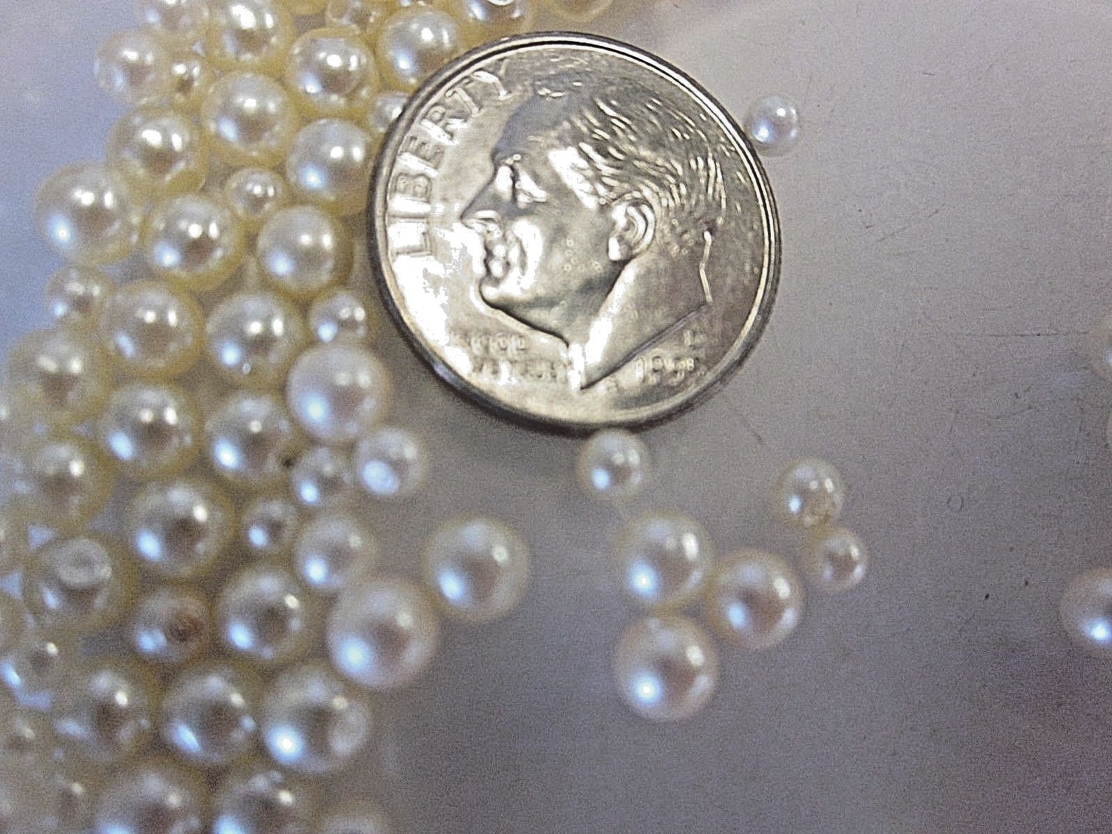 130 VTG NOS SMALL NO HOLE & 1 HOLE FAUX PEARLS LOT 2mm- 4mm JEWELRY REPAIR CRAFT