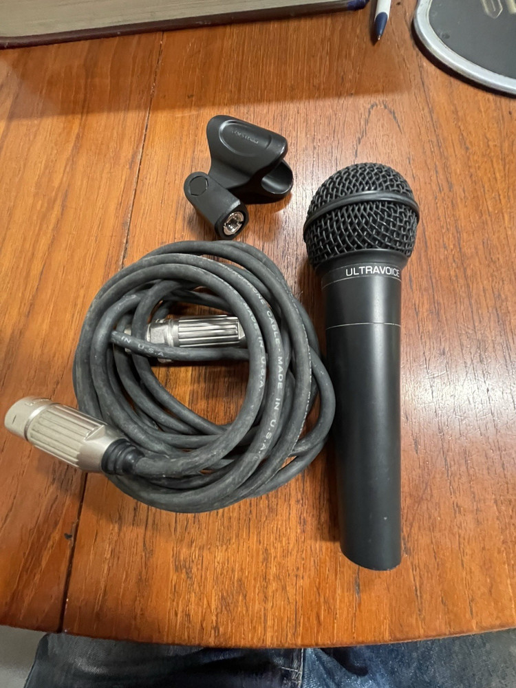 Rare Backup Behringer Ultravoice Dynamic Microphone Hard Wire XLR Connector Case