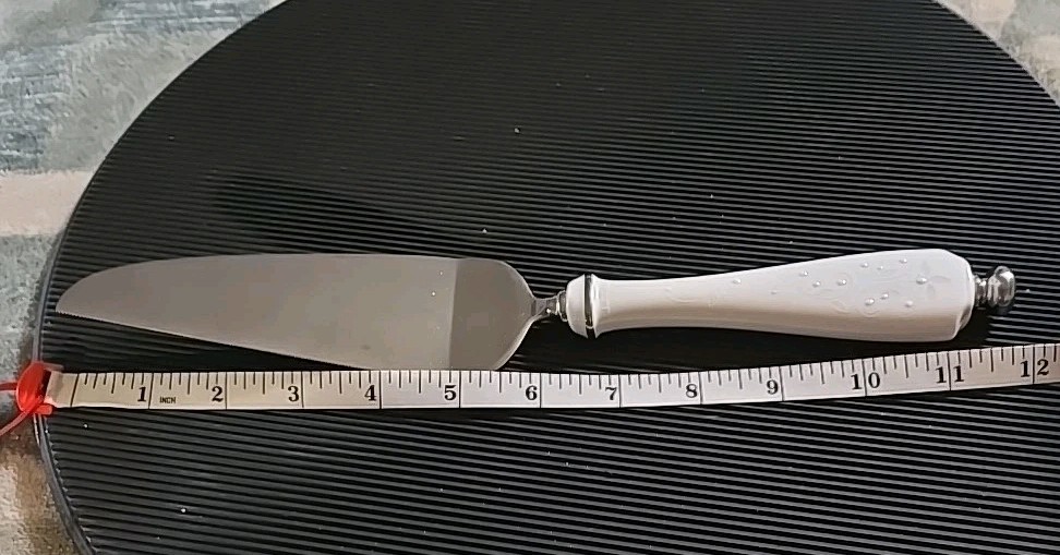 Lenox NIB Opal Innocence Cake Server