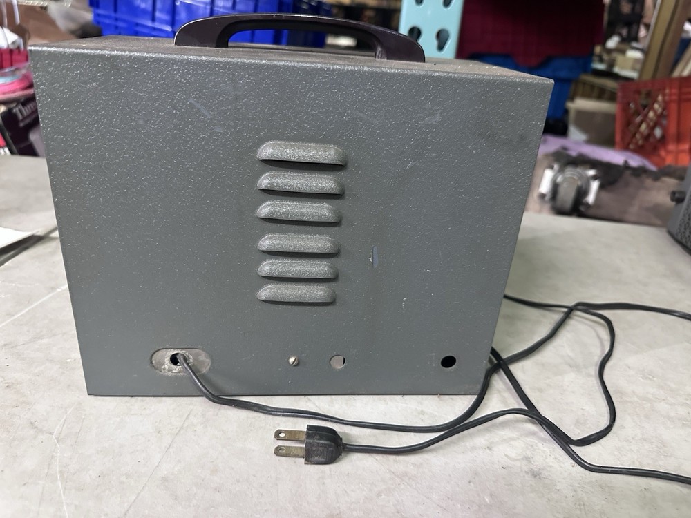 Vintage EICO Model 950B Resistant Capacitance Comparator Bridge