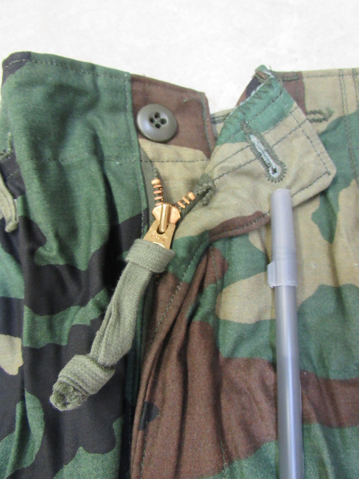 US GI M65 Woodland Camo Field Pants Trousers Medium Regular 1985 NOS