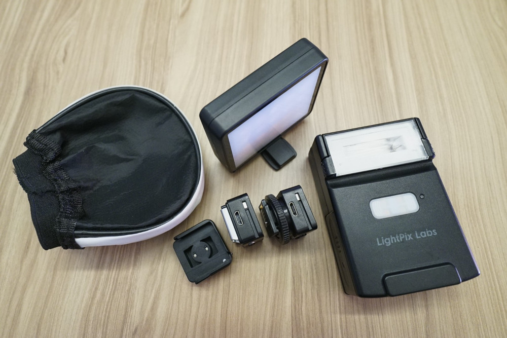 LightPix FlashQ x20 w/ Transmitter for Sony, 1 x Receiver, LED light, Diffuser