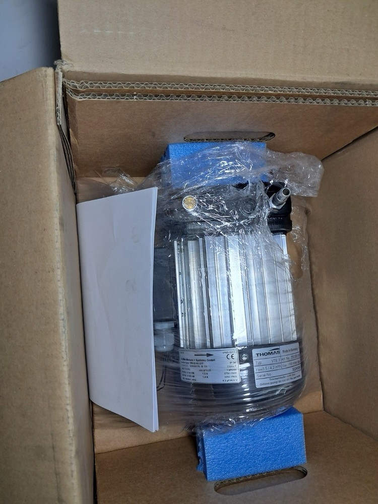 THOMAS VTE 3 Rotary Vane Vacuum Pump