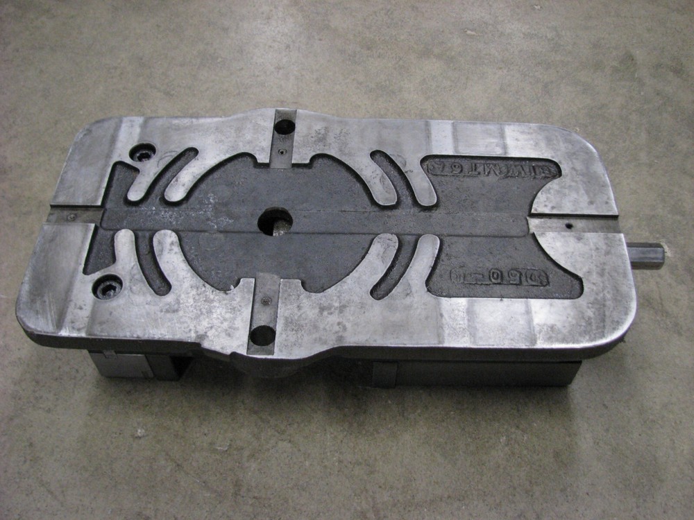 Kurt Type Angle Lock Mill Vise 6"