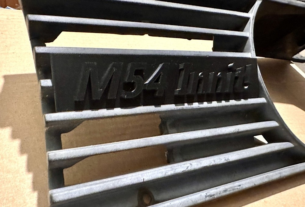 BMW E30 Grill Emblem (M54)