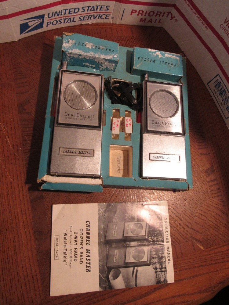 Vintage Channel Master Solid State Superheterodyne Transceiver Set