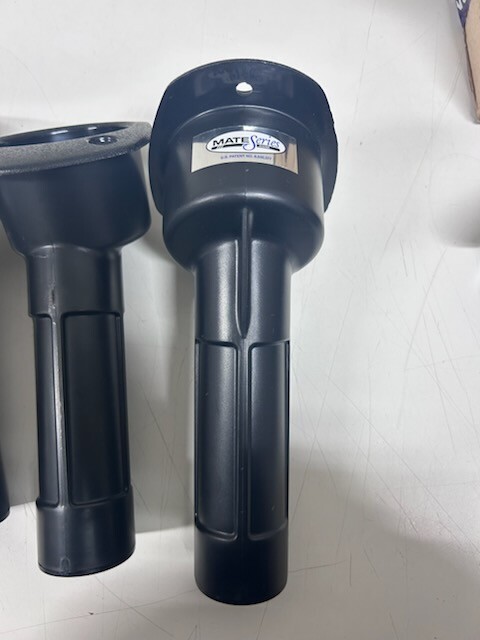 Mate Series ABS Plastic Rod Round Holders Top Drain at Bottom