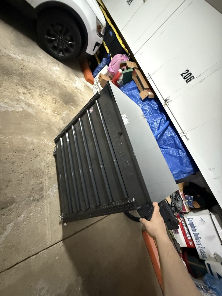 Standup Matco Toolbox