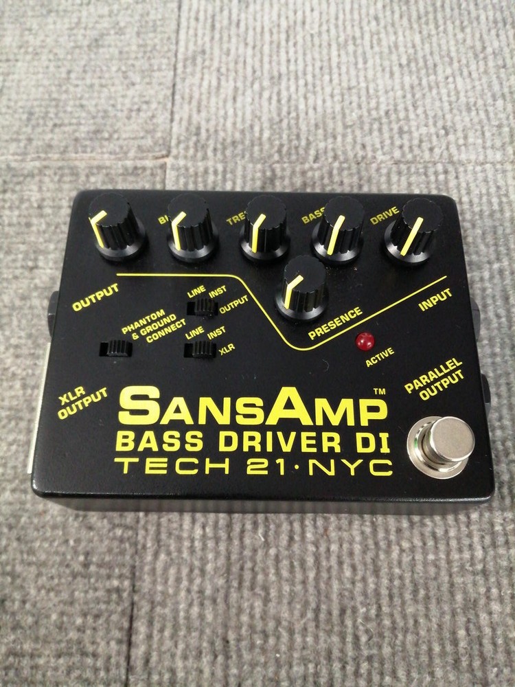 TECH21 SANS BASSDRIVER DI effector