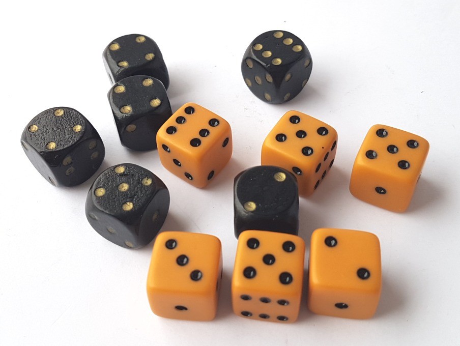 Set Cube Bakelite Original Packaging around 1920 L718