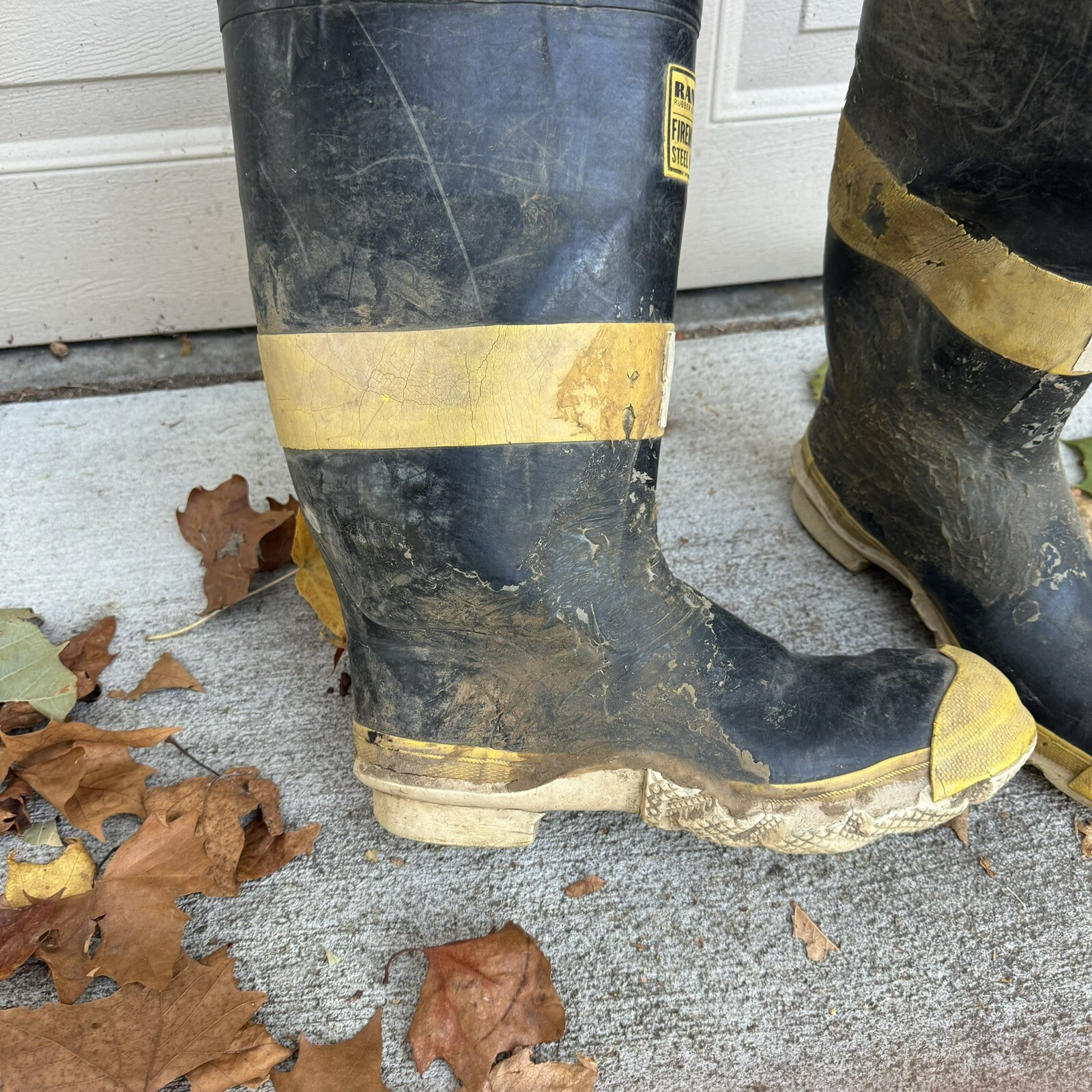 Vintage Ranger Rubber Co Firemaster Steel Midsole Insulated Boots Size 10.5? USA
