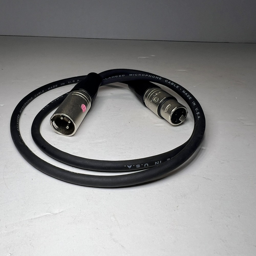 Audio2000’s Wireless Microphone and Lavalier Microphone Preowned Working