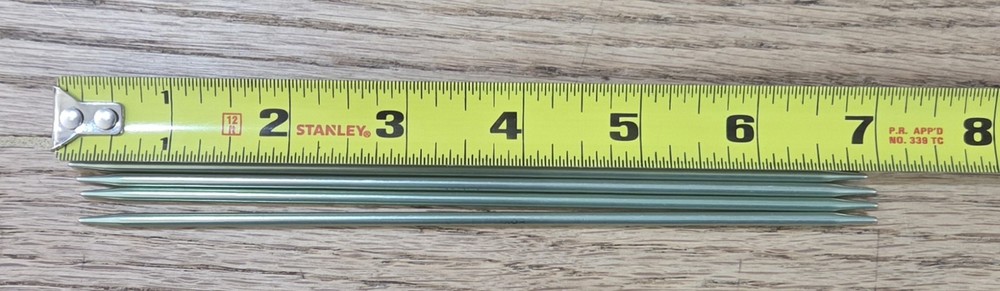 (4) Boye Size 3 Double Point 7" Knitting Needles