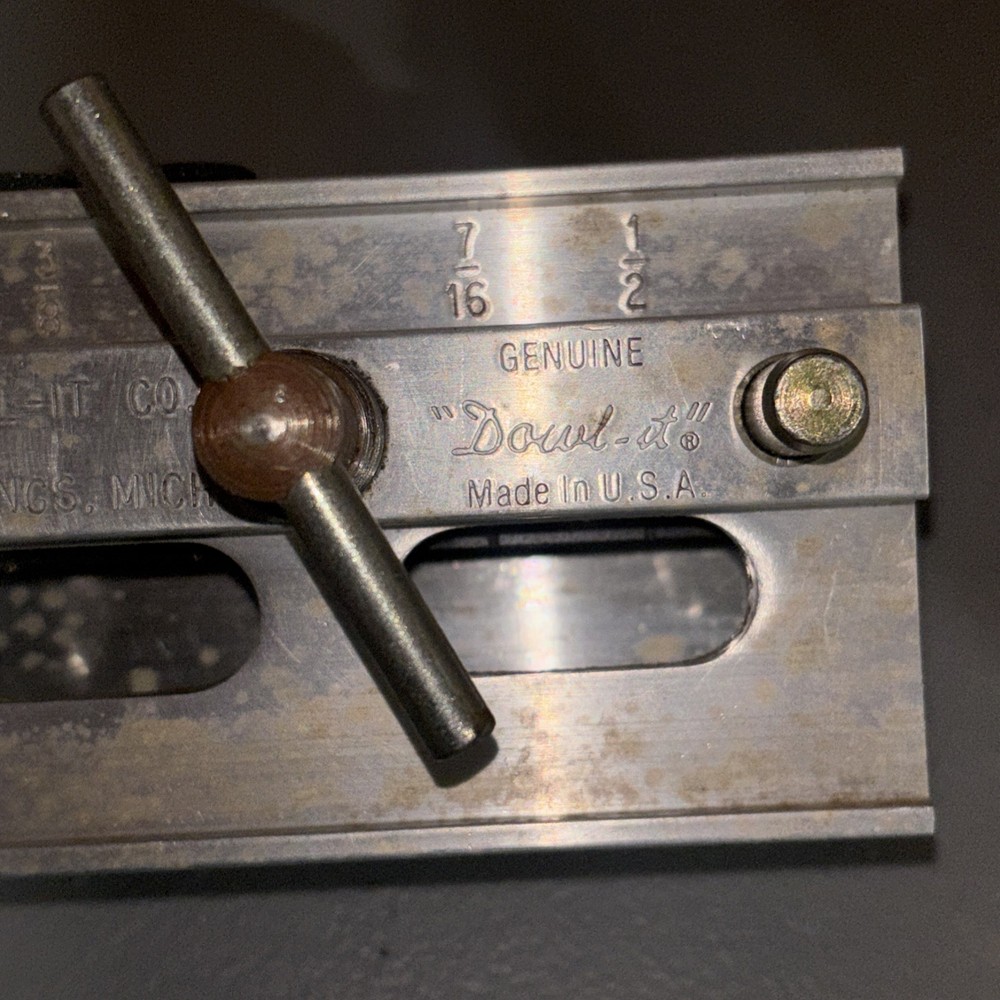 Dowl-it Self Centering Dowel Drill Guide Model No. 2000 Original Box