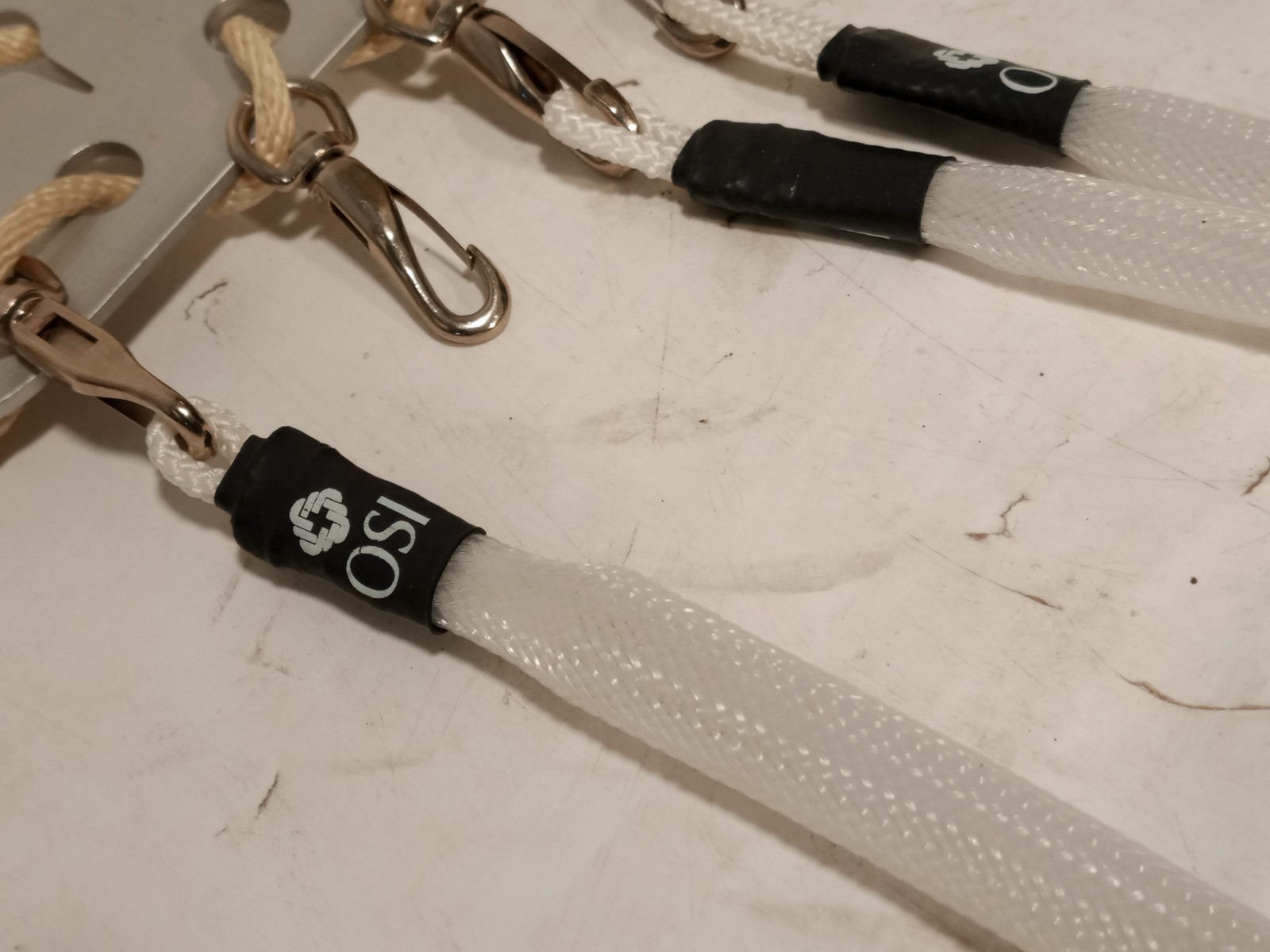 OSI finger trap traction set w/ table rail clamps, plates, 4 traps lot