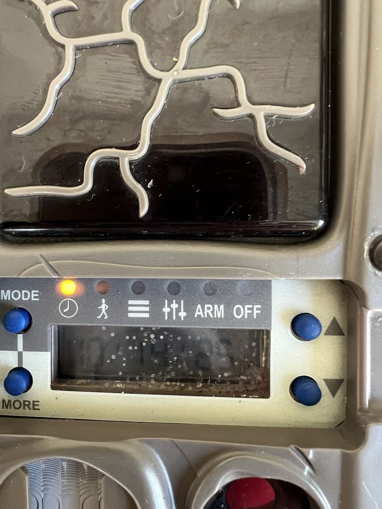 Cuddeback CuddeLink Camera G Series 2 Cameras + 1 Non Working