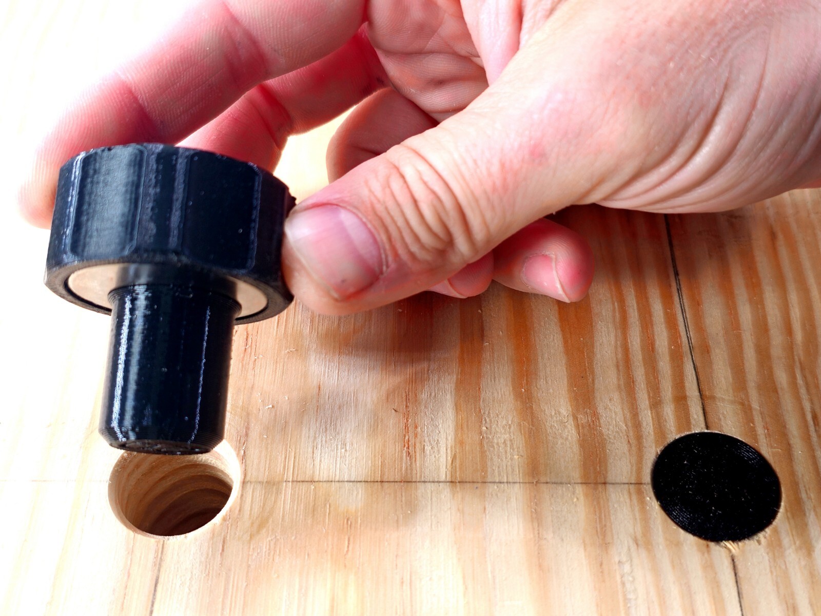 Wilbur’s Finest MFT Bench Dog Hole Plug Covers Magnetic 20mm or ¾.